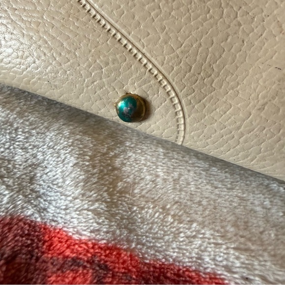 Vintage 1960’s Zenith Leather Handbag with Kiss Lock in Ecru - Picture 6 of 8